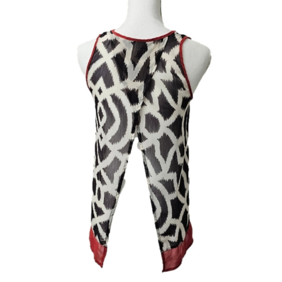 New YORK & COMPANY Women's Tank Top - Picture 2 of 7